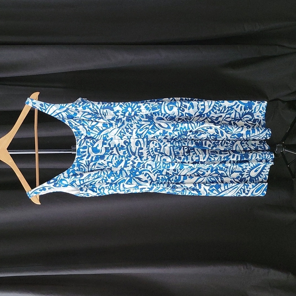 Women dress